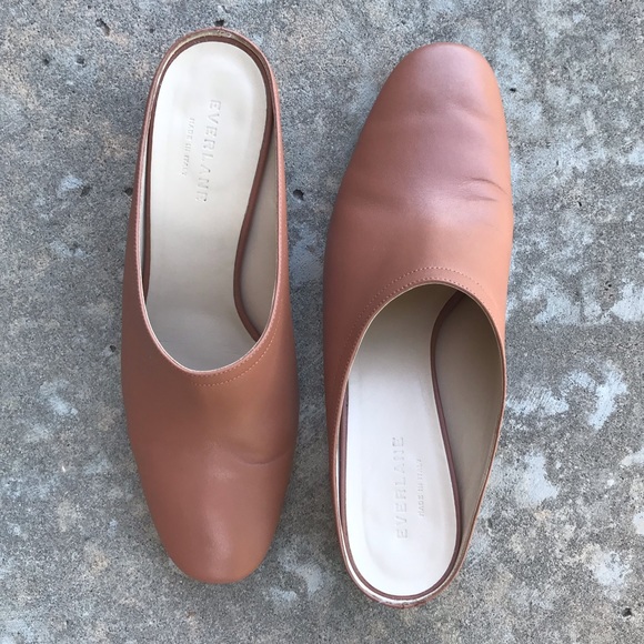 Everlane Day Block Heel Mule in Cognac - Picture 3 of 10